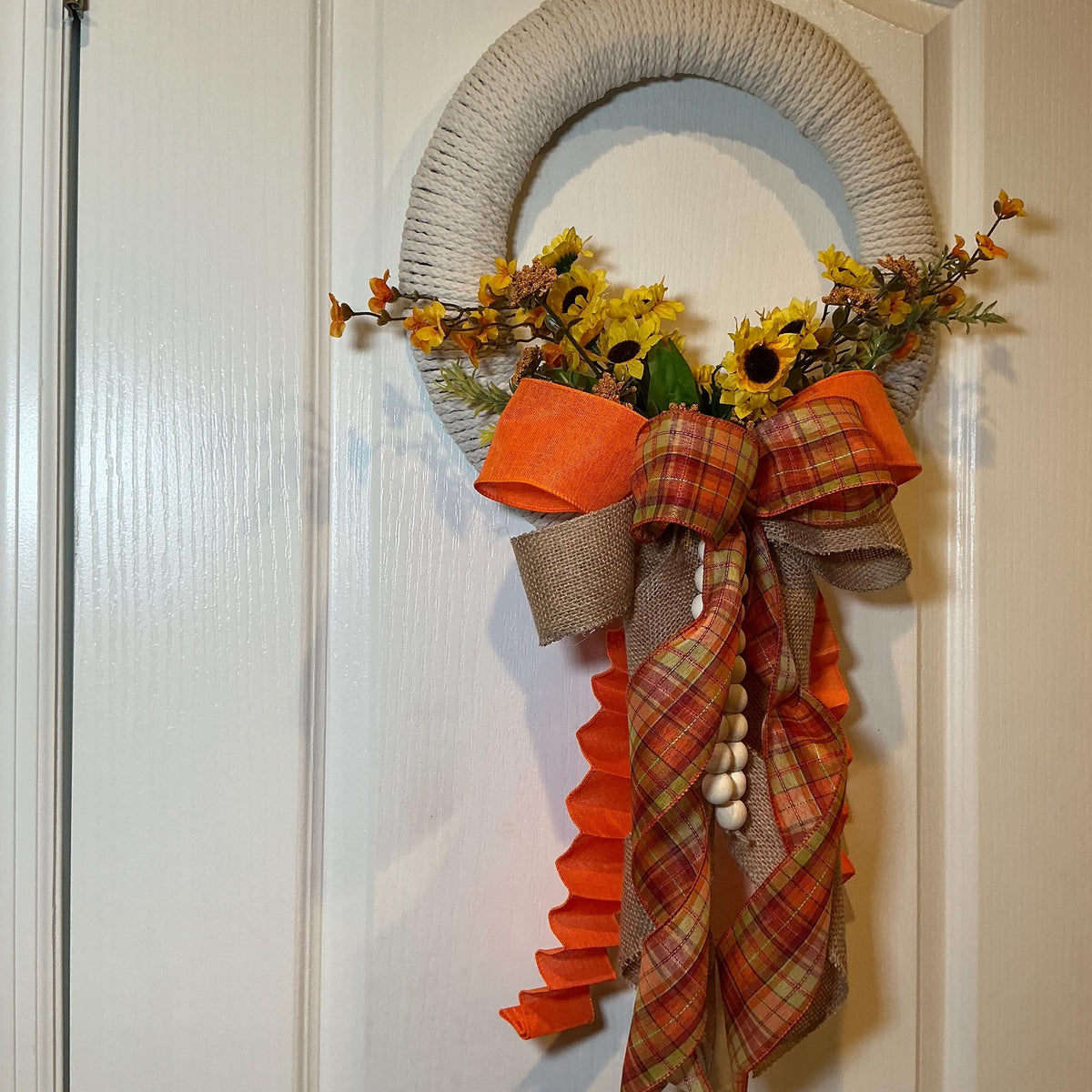 Rope Wrapped Sunflower Wreath, 14 Inch Fall Farmhouse Decor with Wood Beads — photo 5