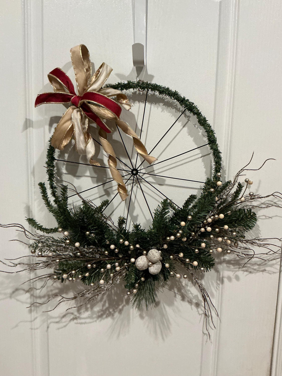 Rustic Bicycle Wheel Christmas Wreath, 14 Inch Farmhouse Holiday Decor — photo 3