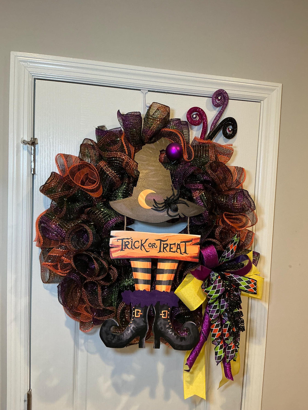 Witch Hat Halloween Wreath, Trick or Treat Front Door Wreath, Purple Orange Black Witch Decor — photo 2