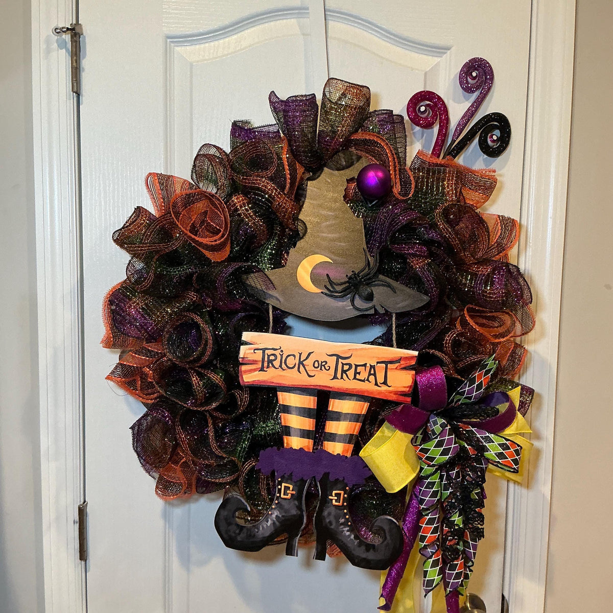 Witch Hat Halloween Wreath, Trick or Treat Front Door Wreath, Purple Orange Black Witch Decor — photo 5
