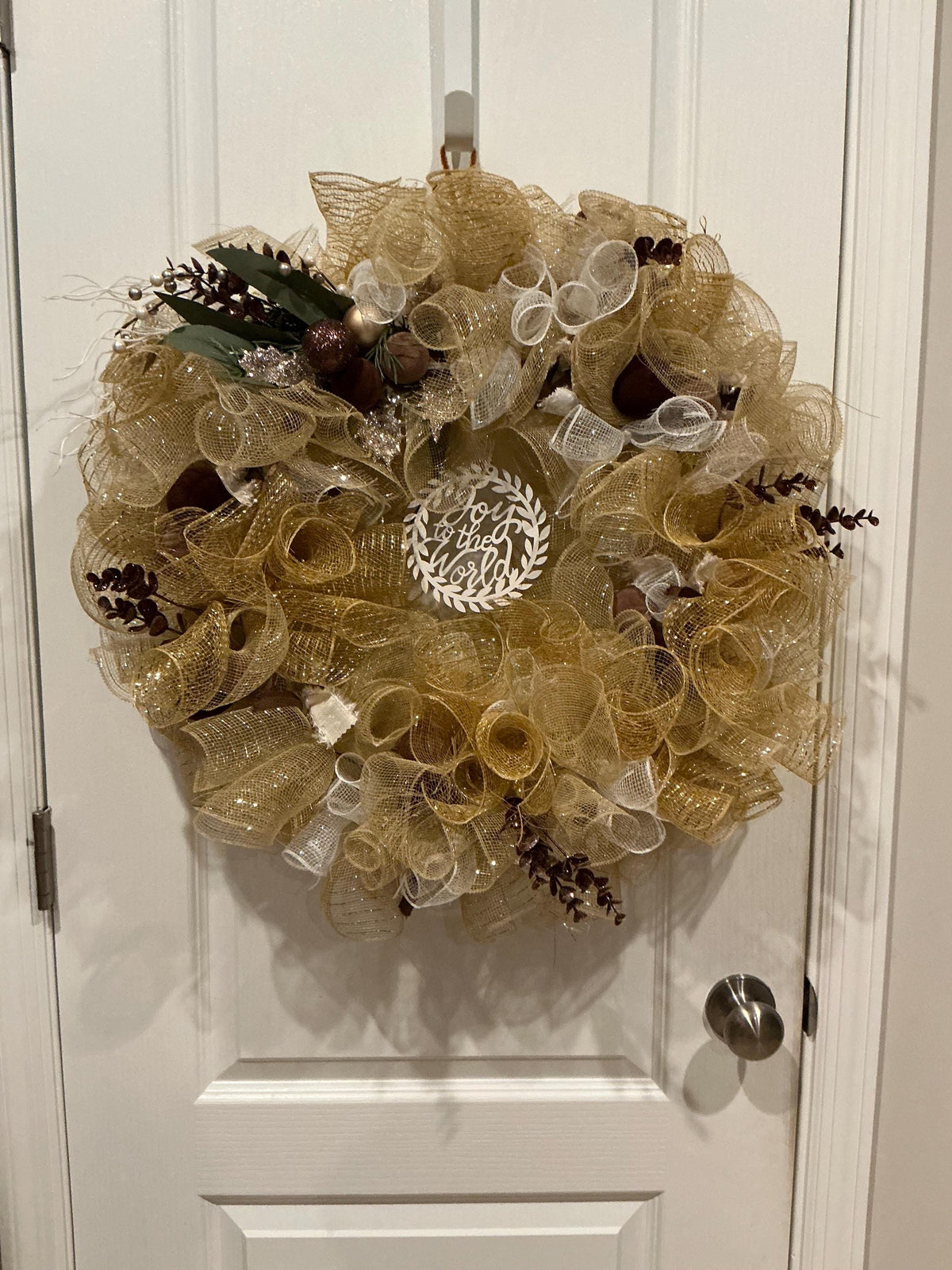This communication Joy to the world, Christmas decoration door, wreath burgundy, gold, white farmhouse, Christmas decor 18 inch — photo 3