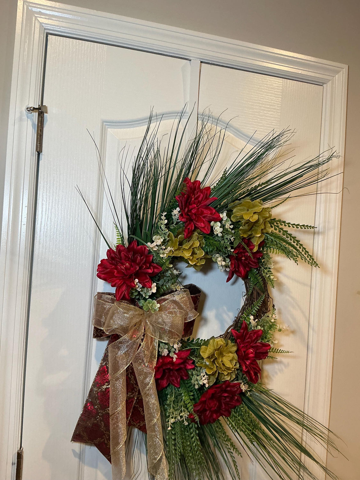 Burgundy Dahlia Christmas Wreath with Sage Hydrangea and Gold Bow, Front Door Decor — photo 4 