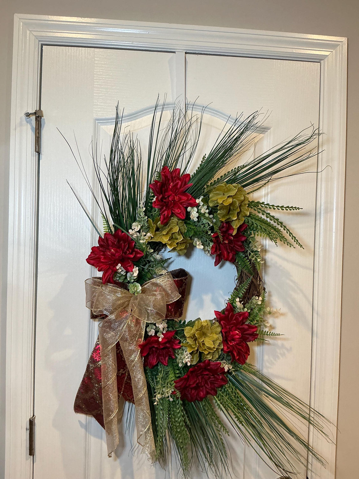 Burgundy Dahlia Christmas Wreath with Sage Hydrangea and Gold Bow, Front Door Decor — photo 6 
