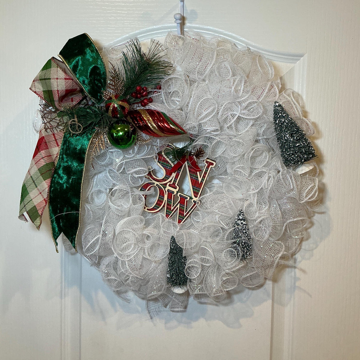 White Christmas Wreath, Snow Sign, Bottle Brush Trees, Plaid Bow (14 Inch) — photo 2