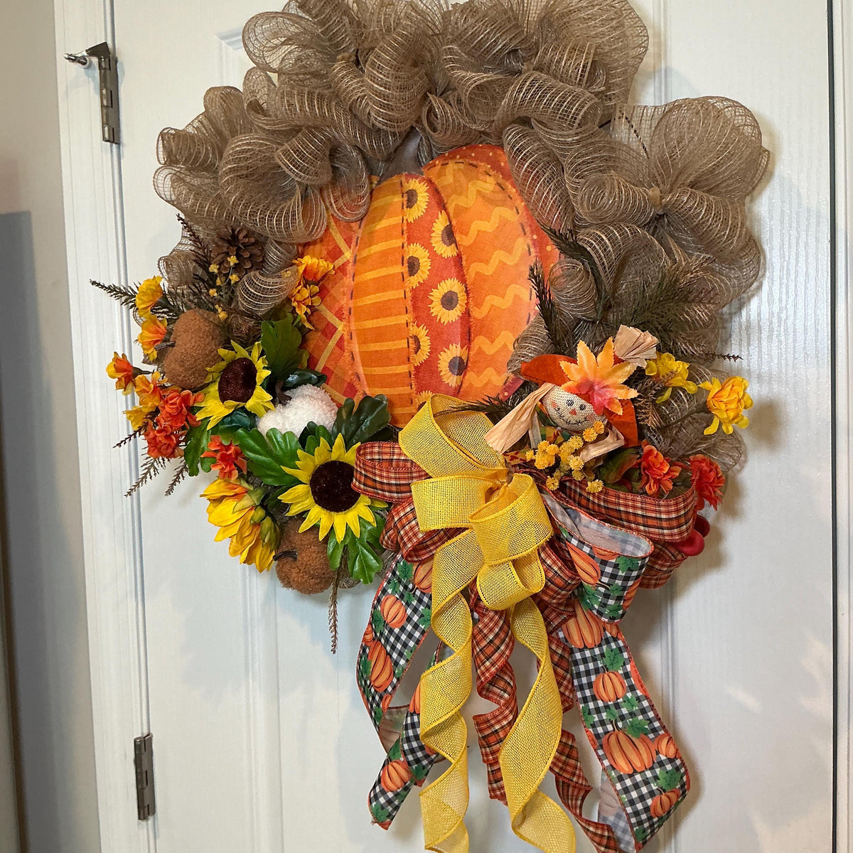 Scarecrow Sunflower Pumpkin Fall Wreath, 16 Inch Gingham Bow Door Decor — photo 4