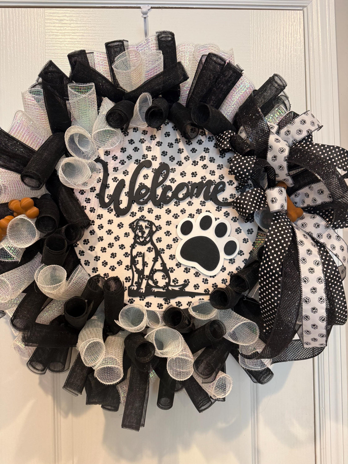20 Inch Dog Welcome Wreath | Black White Paw Print | Farmhouse Pet Lover Wreath