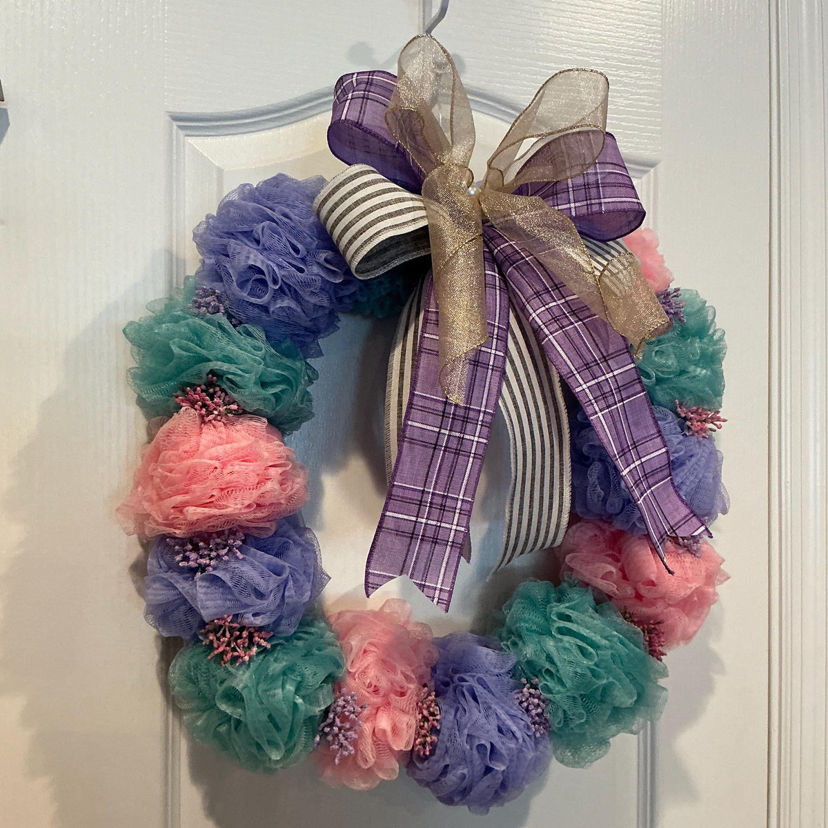 Loofah Wreath, Front Door Decor, Farmhouse Accent, Handmade Gift, Plaid Bow, 18 Inch, Unique Home Decor