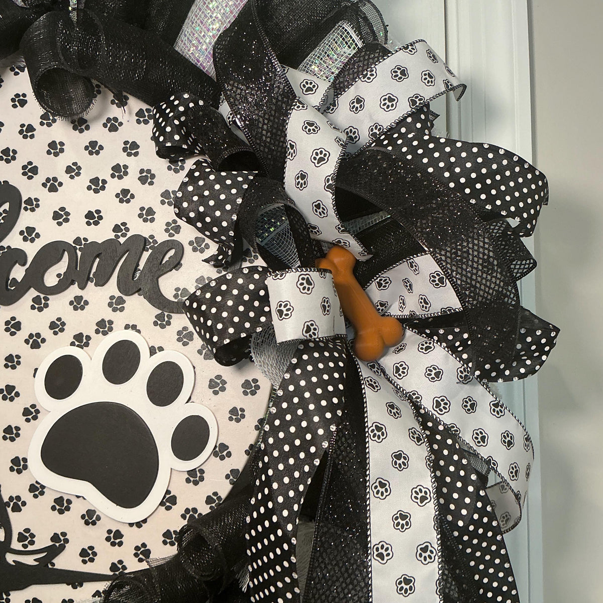 20 Inch Dog Welcome Wreath | Black White Paw Print | Farmhouse Pet Lover Wreath