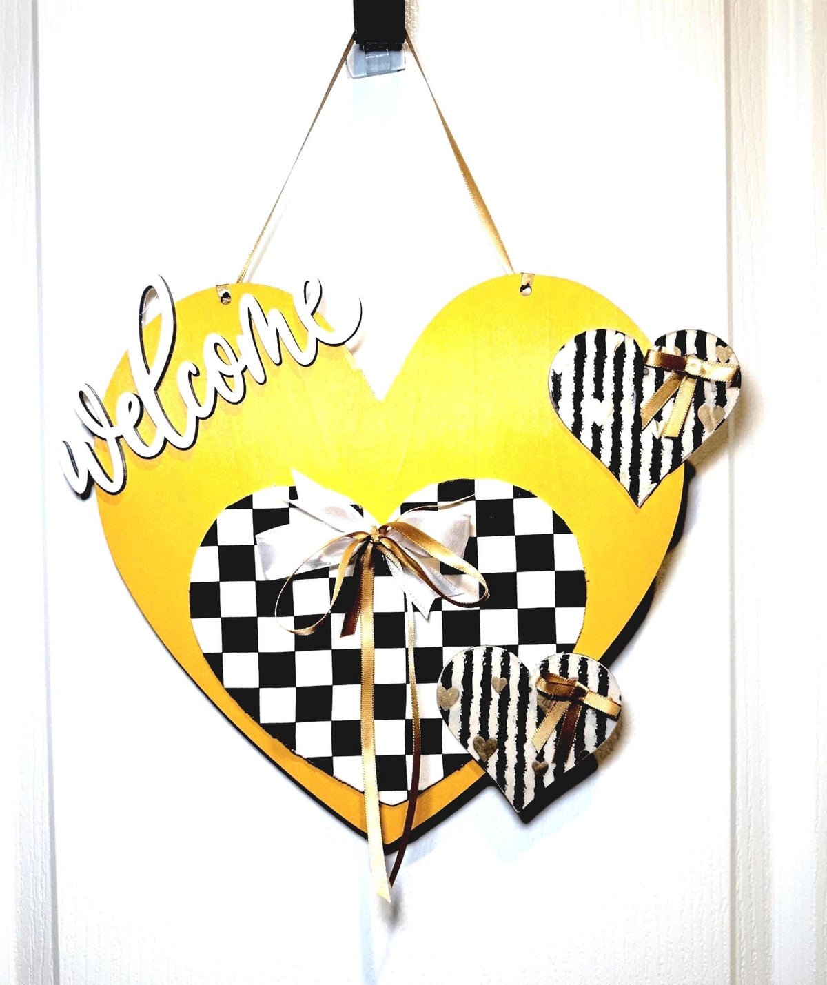 Farmhouse Welcome Heart Door Hanger - Rustic Striped Decor