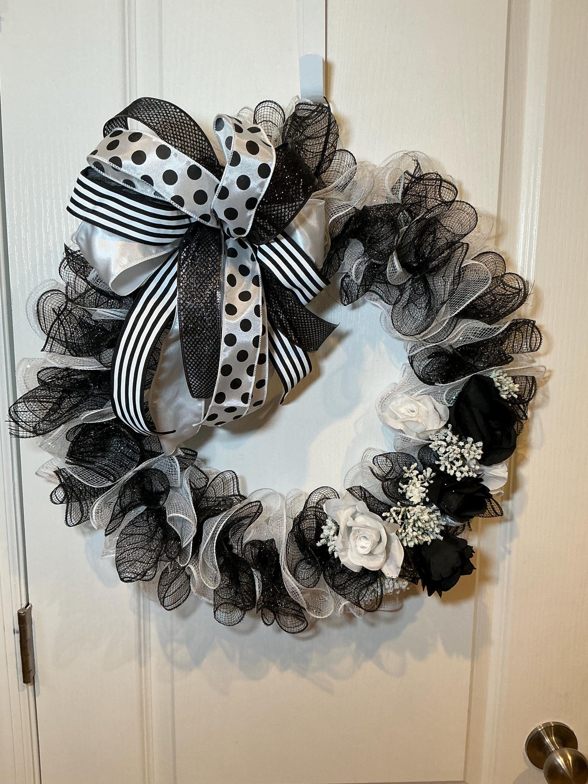 Black White Storm Door Wreath with White Roses and Polka Dot Bow, 18 Inch