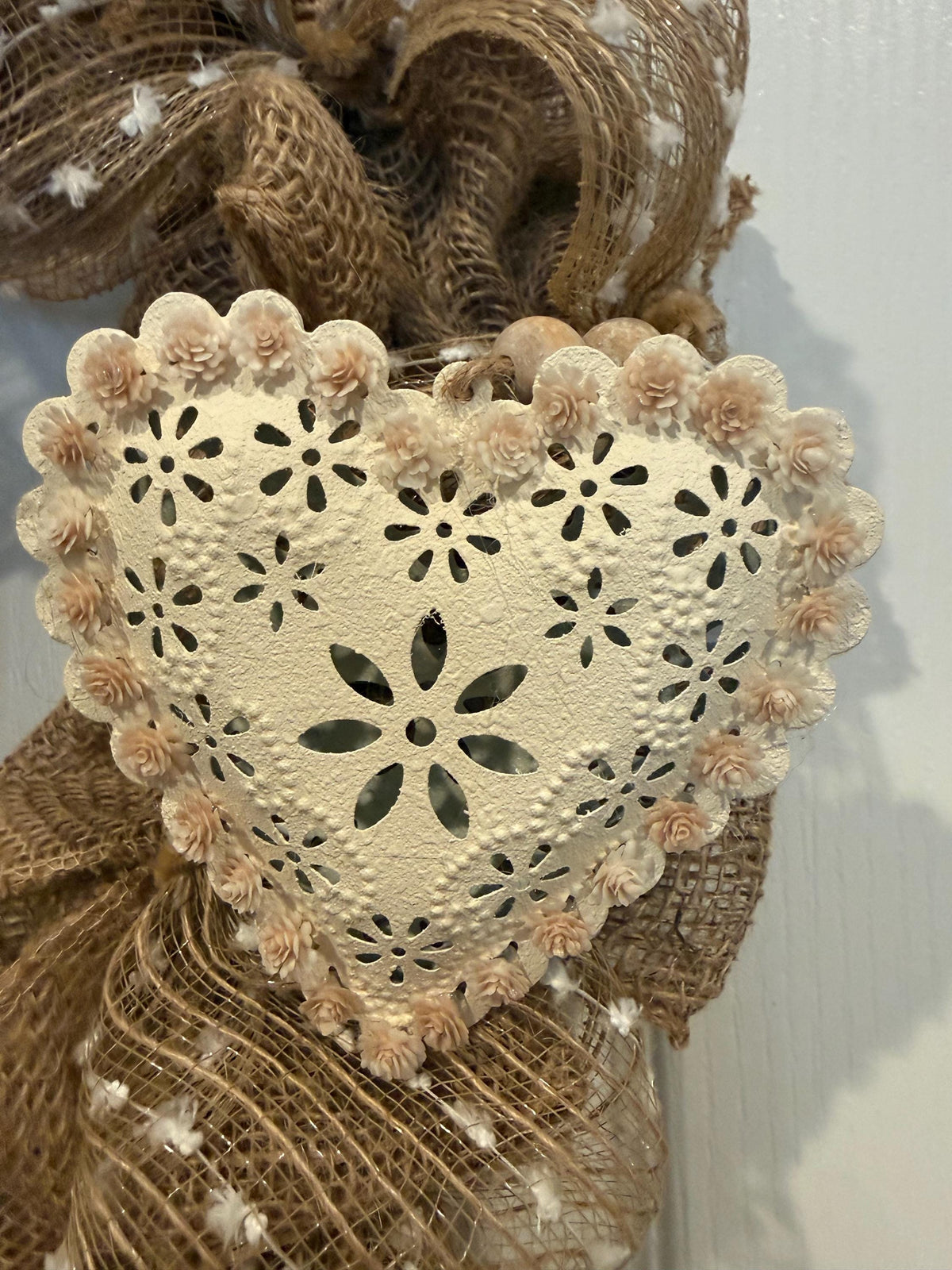 Burlap Wreath with Cream Filigree Hearts, Farmhouse Front Door Wreath, Rustic Cottage Decor, Neutral Everyday Wreath, Shabby Chic Home Decor