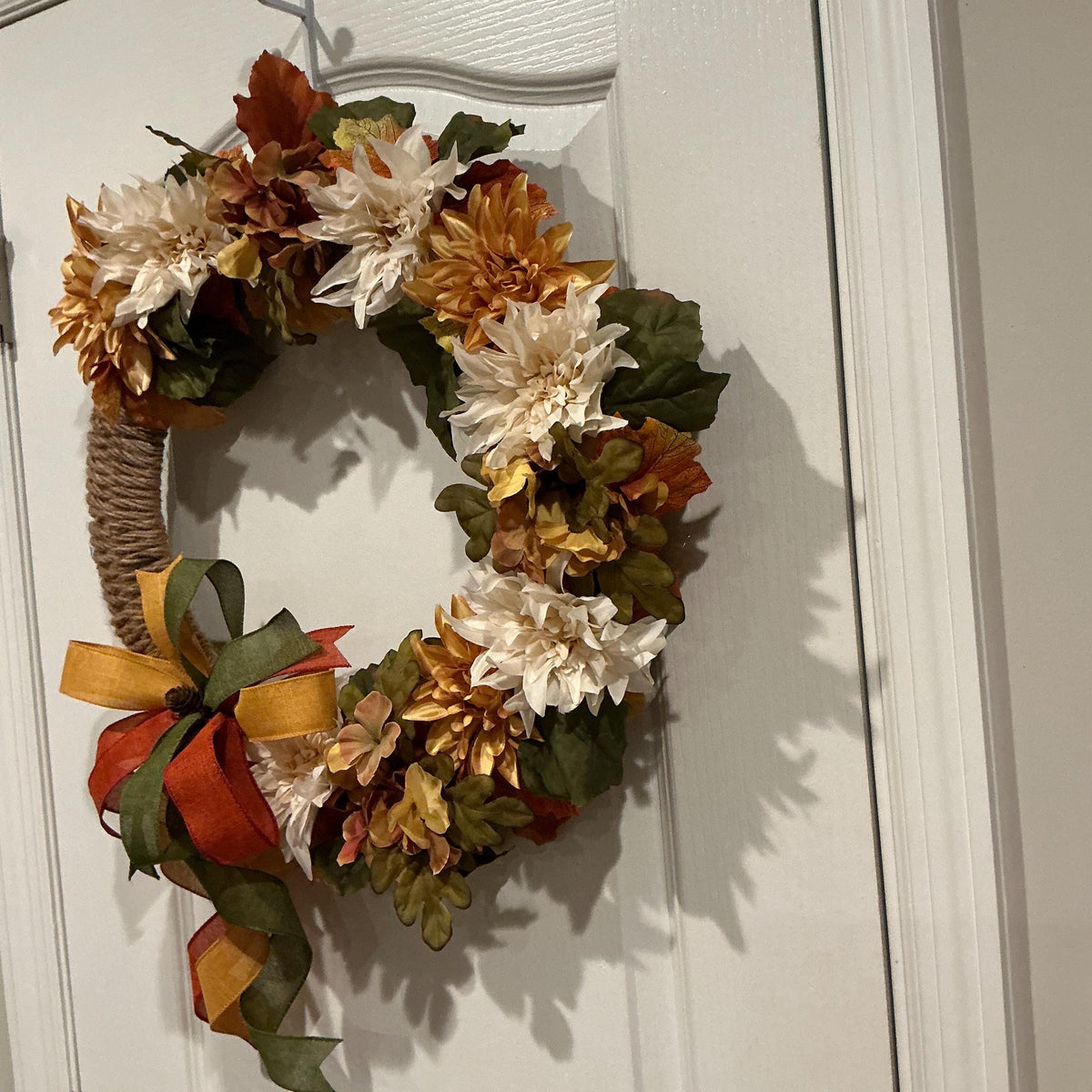 Autumn Dahlia Fall Wreath, Front Door Accent Jute wrapped,Farmhouse fall decor ,Gold Cream floral WreathRustic Thanksgiving decor