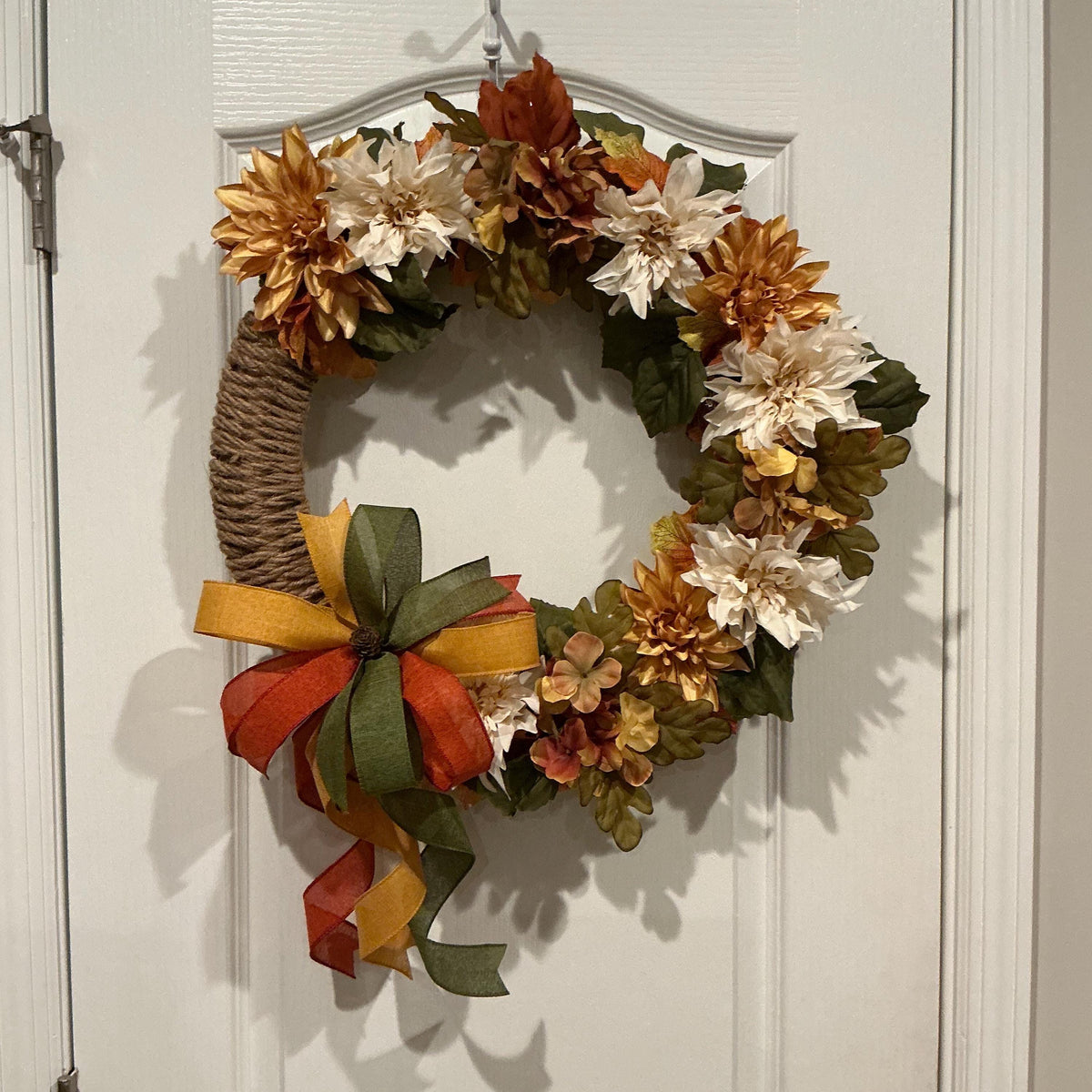Autumn Dahlia Fall Wreath, Front Door Accent Jute wrapped,Farmhouse fall decor ,Gold Cream floral WreathRustic Thanksgiving decor