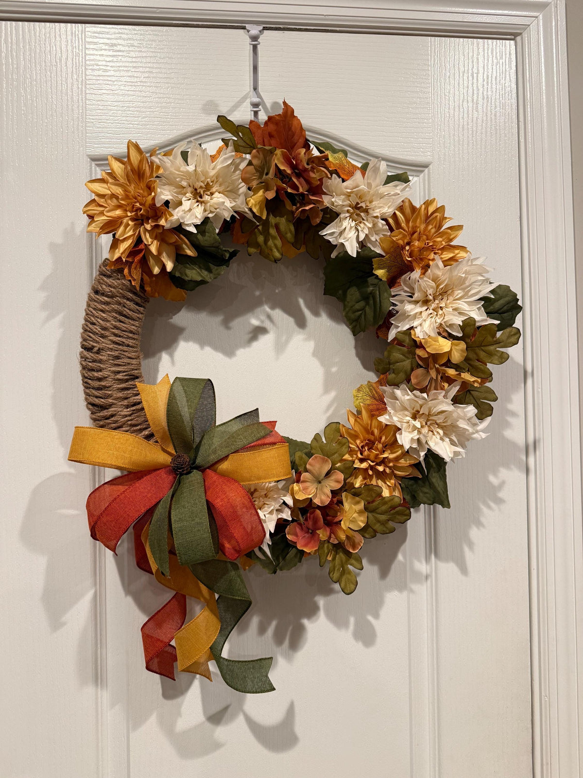 Autumn Dahlia Fall Wreath, Front Door Accent Jute wrapped,Farmhouse fall decor ,Gold Cream floral WreathRustic Thanksgiving decor